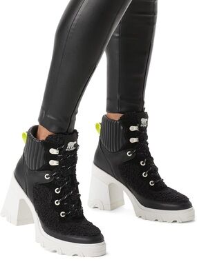 Brex™ Leather & Faux Shearling Block Heel Lace-Up Bootie